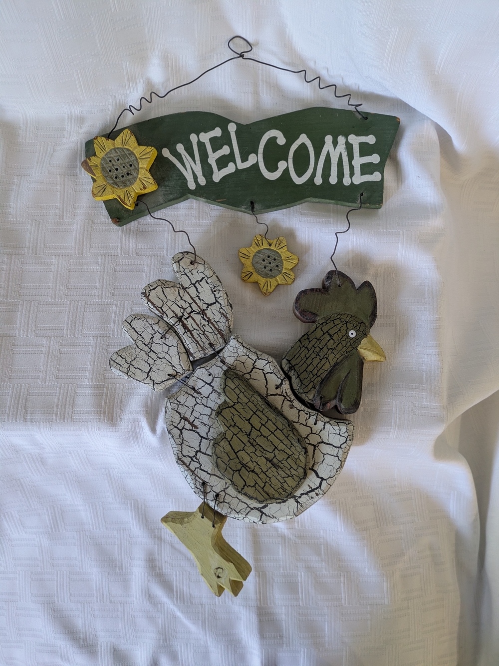 Vintage StyleRustic Wooden Crackle Rooster Welcome Sign Sunflower Wall Decor 18"